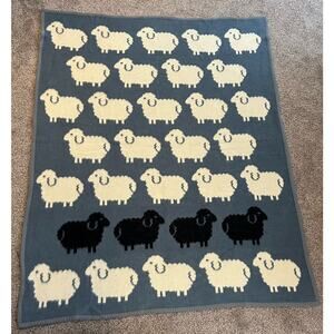 Crown Crafts Inc. SHEEP Reversivle Blanket 59X74 Virgin Acrylic Vintage 1986